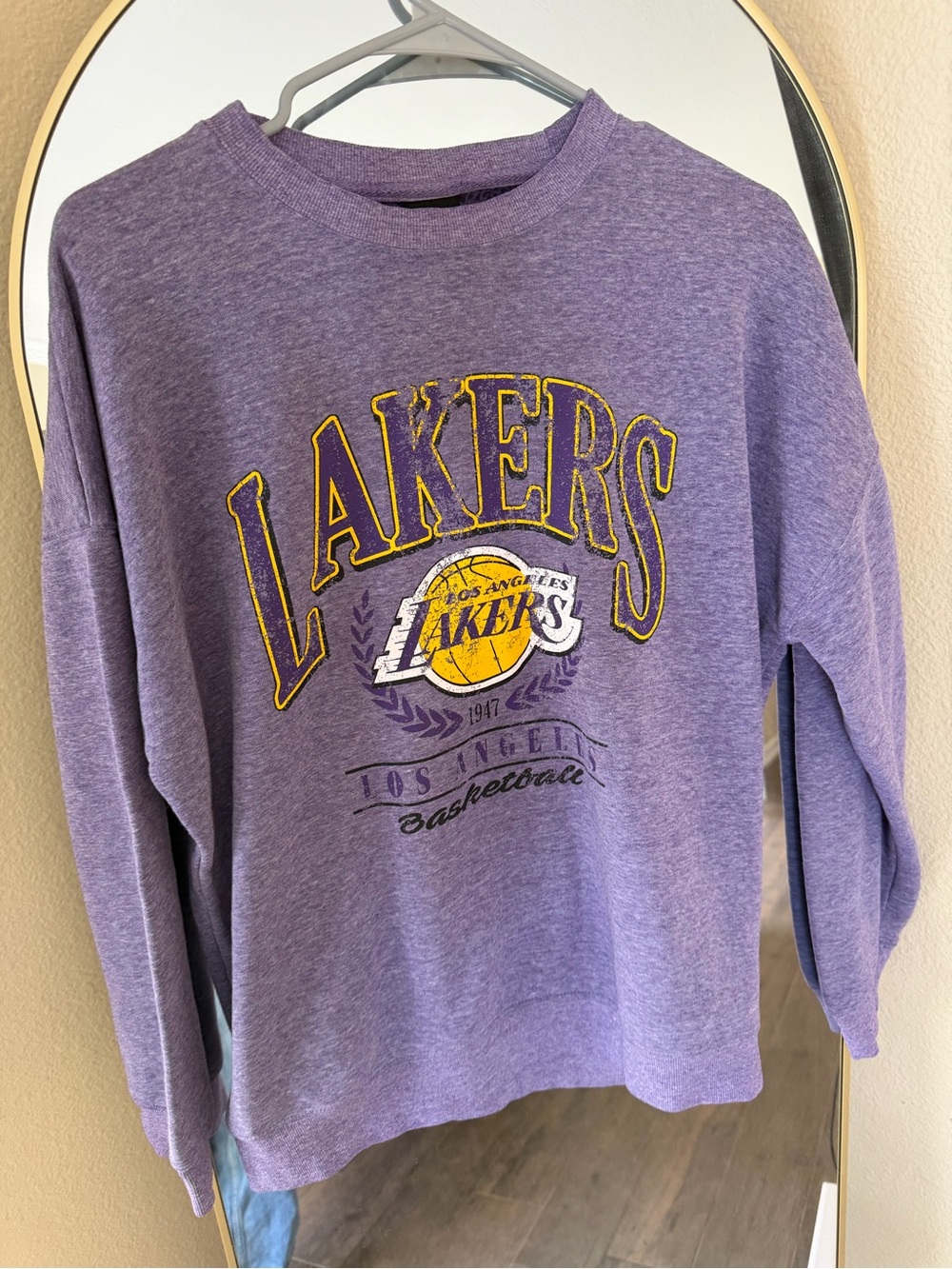 Vintage Lakers Purple Sweatshirt